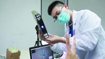 3D打印師半小時打印出肋骨模型