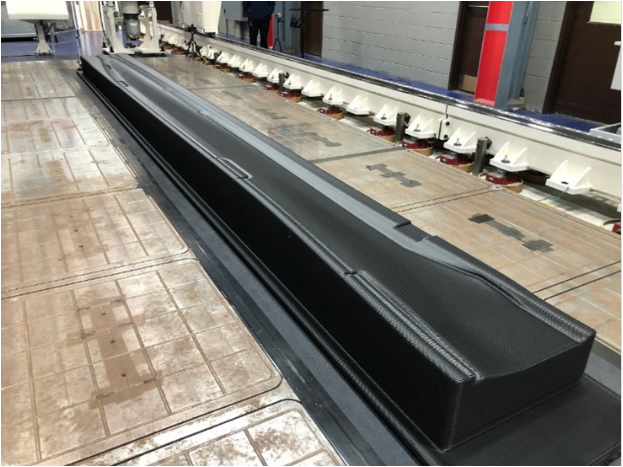 英格索爾和貝爾合作在75小時內(nèi)3D打印出22英尺長直升機旋翼槳葉模具